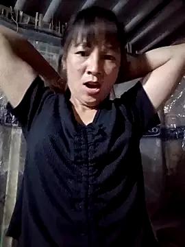 Mini3333 from StripChat is Freechat