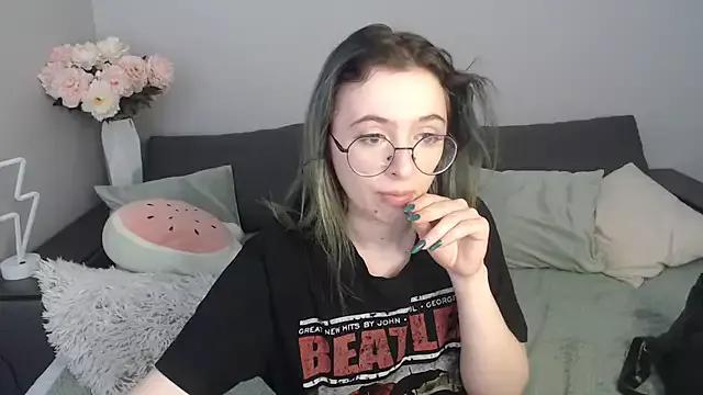 Mini_Diva from StripChat is Freechat