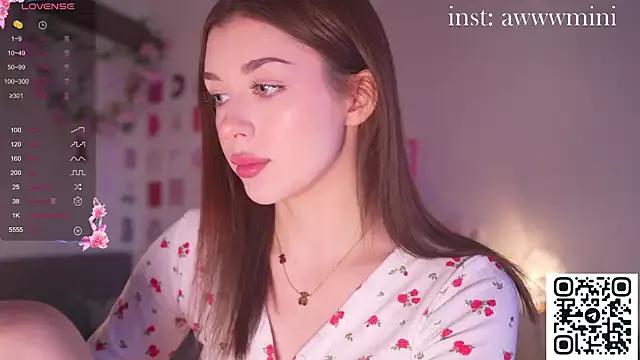 Minirini from StripChat is Freechat