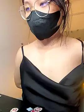 Miraa_22 from StripChat is Freechat