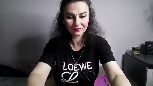 MiraLove362 from StripChat is Freechat