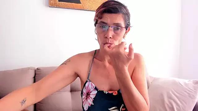 MireyaTorresGu from StripChat is Freechat