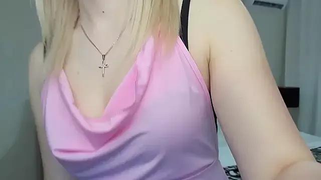 Entertain your itch for girls livestreamers with our collection of stunning models, skilled in the art of temptation and delight.