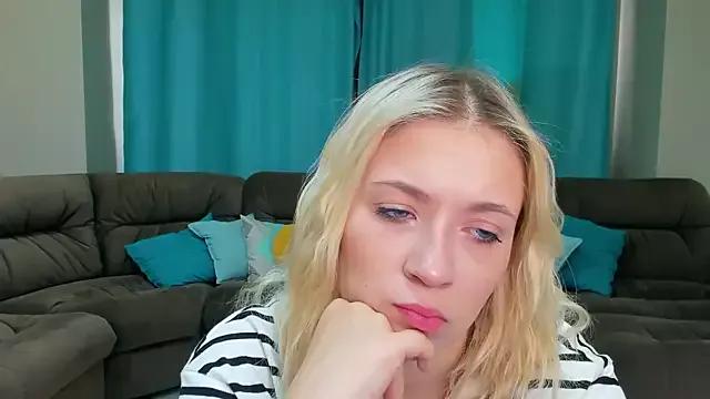 miss___cutie from StripChat is Freechat