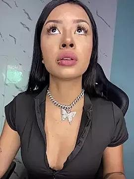 Entertain your itch for girls livestreamers with our collection of stunning models, skilled in the art of temptation and delight.