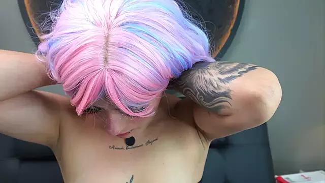 Entertain your itch for girls livestreamers with our collection of stunning models, skilled in the art of temptation and delight.