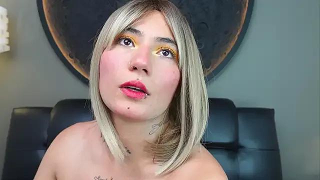 miss_sharlotte18 from StripChat is Freechat