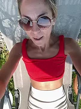 Photos of missdaisydiamond777 from StripChat is Freechat