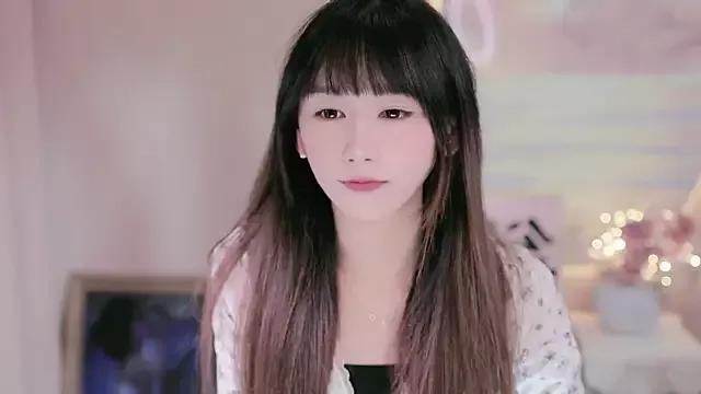 MissMiao from StripChat is Freechat