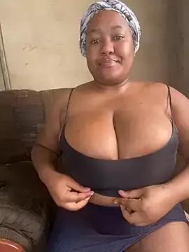 Missmoox24 from StripChat is Freechat