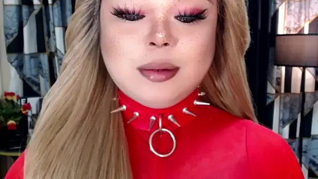 Mistress_CassieXX from StripChat is Freechat