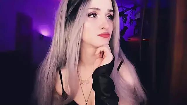 Entertain your itch for girls livestreamers with our collection of stunning models, skilled in the art of temptation and delight.
