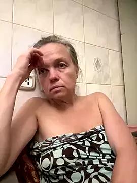 MIUNELLY from StripChat is Freechat