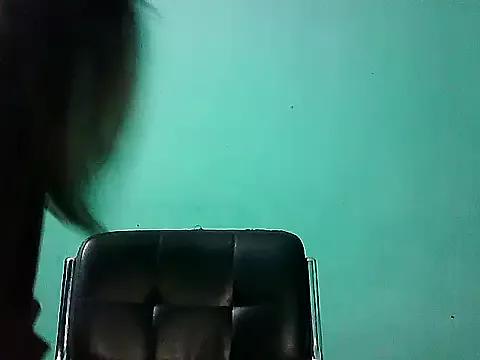 Model-Tanya from StripChat is Freechat