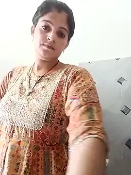 Mohni_love from StripChat is Freechat