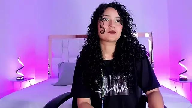 Molly_sweetlove from StripChat is Freechat