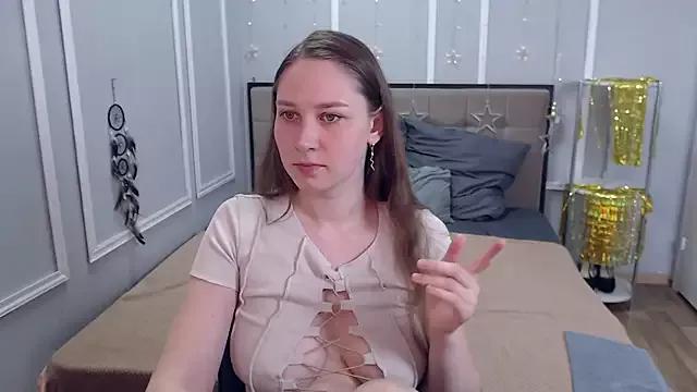 MollyBrams from StripChat is Freechat