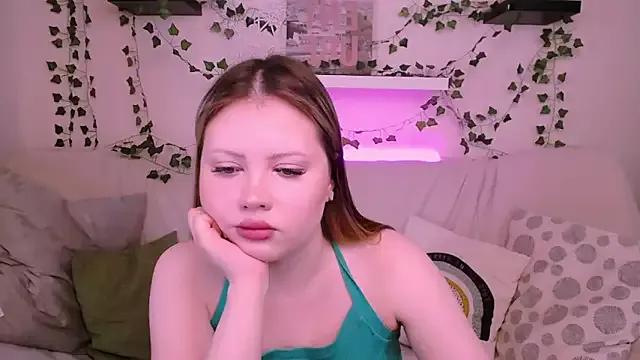 MonaMuree from StripChat is Freechat