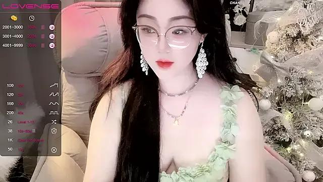 Entertain your itch for girls livestreamers with our collection of stunning models, skilled in the art of temptation and delight.