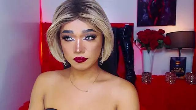 monica_hunter from StripChat is Freechat