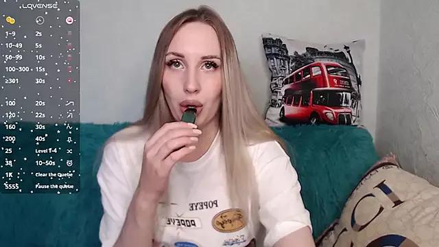 Monika_bae from StripChat is Freechat