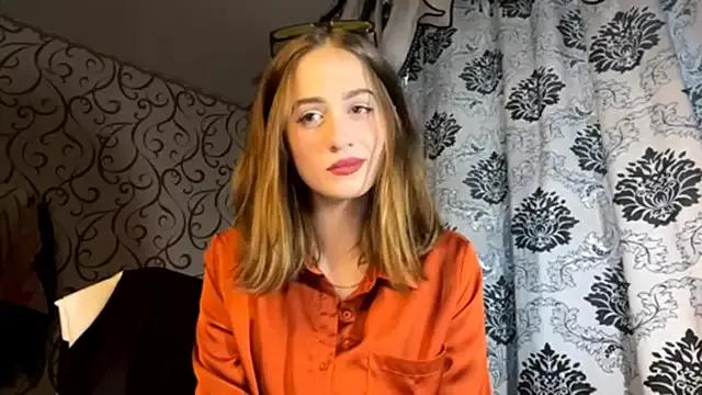 MonikaSlim from StripChat is Freechat