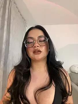 Entertain your itch for girls livestreamers with our collection of stunning models, skilled in the art of temptation and delight.