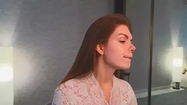 moon__27 from StripChat is Freechat