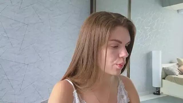 moon__27 from StripChat is Freechat