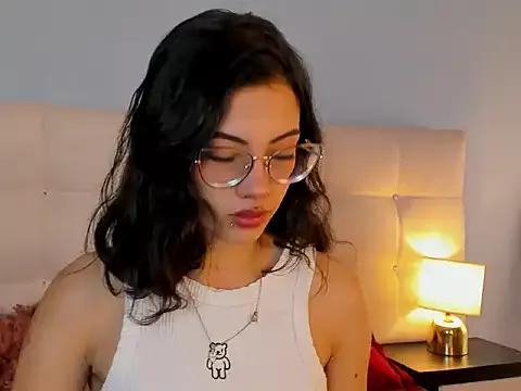 Moon__April from StripChat is Freechat