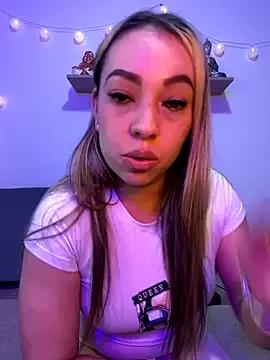 Moon_Blake from StripChat is Freechat