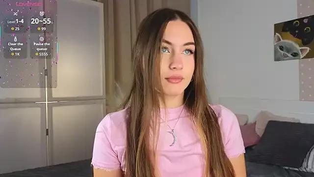 Moonlight1Sonata1 from StripChat is Freechat