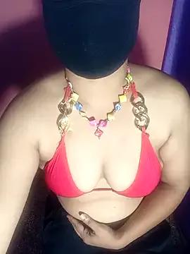 Moonshine07 from StripChat is Freechat