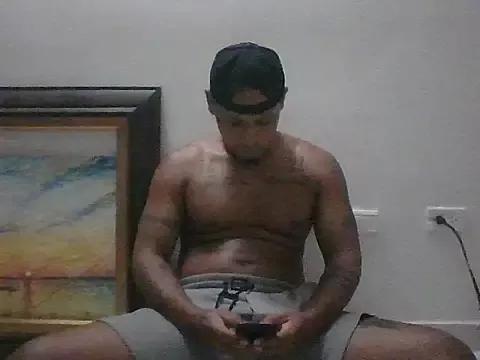 MorenazoXL from StripChat is Freechat
