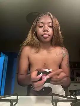 mskitty00 from StripChat is Freechat