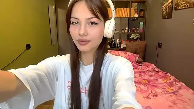 MysticAlisa from StripChat is Freechat
