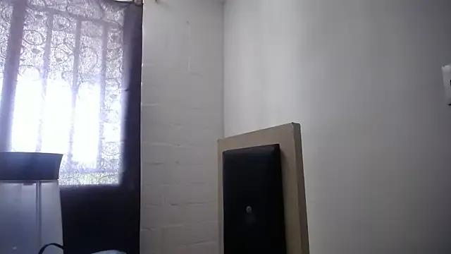 Nadia_Monroe from StripChat is Freechat