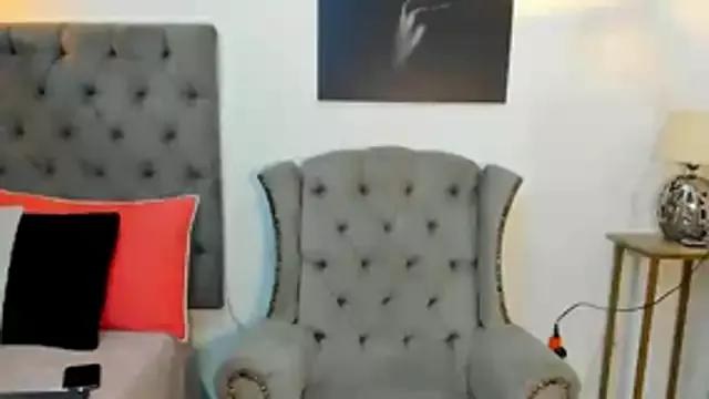 nahiroby_ebony from StripChat is Freechat