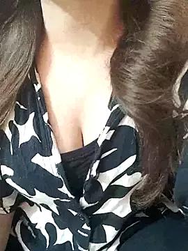 Namrata-Star from StripChat is Freechat