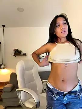 Nanami_19 from StripChat is Freechat
