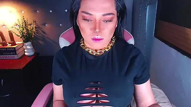 Entertain your itch for girls livestreamers with our collection of stunning models, skilled in the art of temptation and delight.