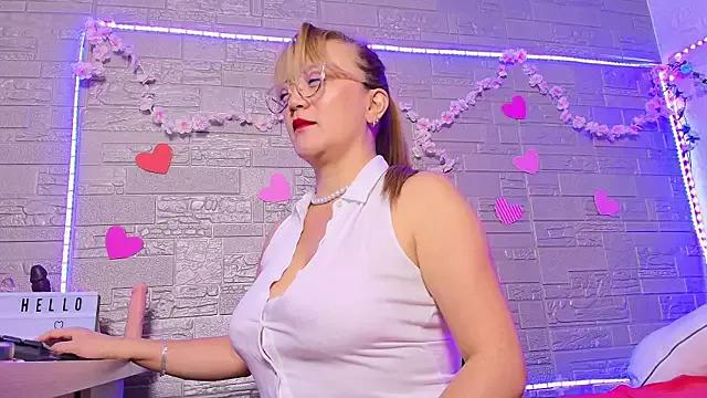 Entertain your itch for girls livestreamers with our collection of stunning models, skilled in the art of temptation and delight.