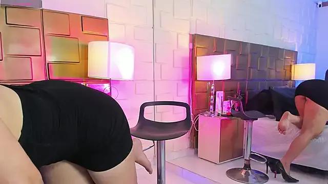 Entertain your itch for girls livestreamers with our collection of stunning models, skilled in the art of temptation and delight.