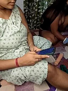 Nasty-bhabhi from StripChat is Freechat
