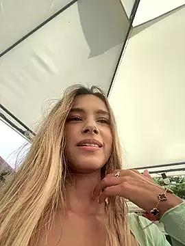 Natalia_vidal from StripChat is Freechat