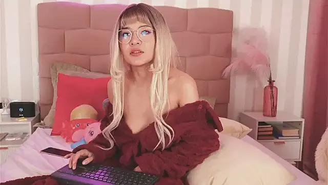 Entertain your itch for girls livestreamers with our collection of stunning models, skilled in the art of temptation and delight.