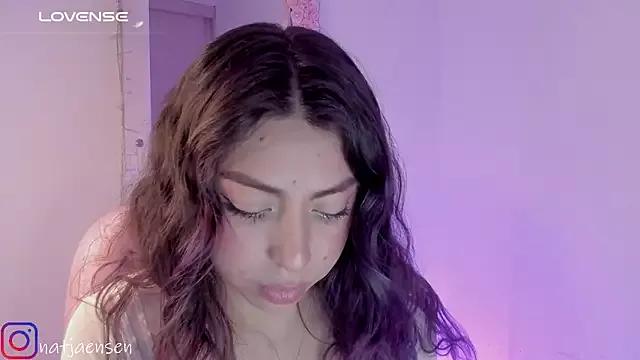 natalie_jaensen from StripChat is Freechat