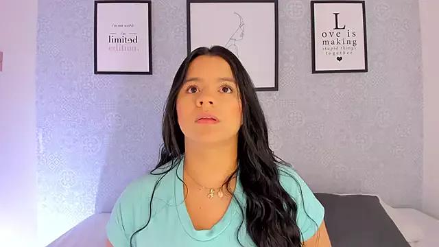 Natasha_harper from StripChat is Freechat