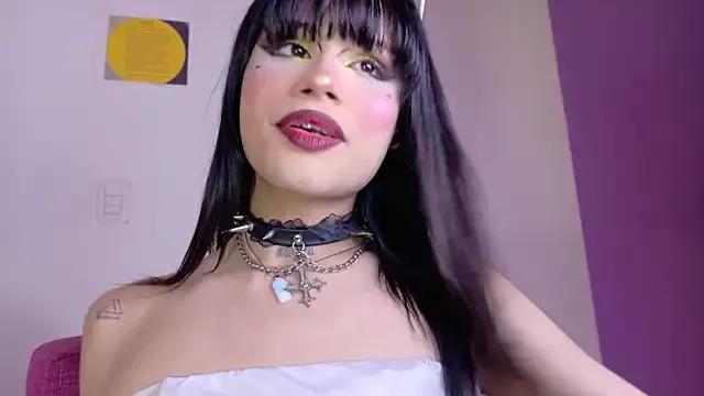 NATASHAA_WINZ from StripChat is Freechat