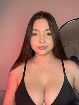 NathRossi from StripChat is Freechat